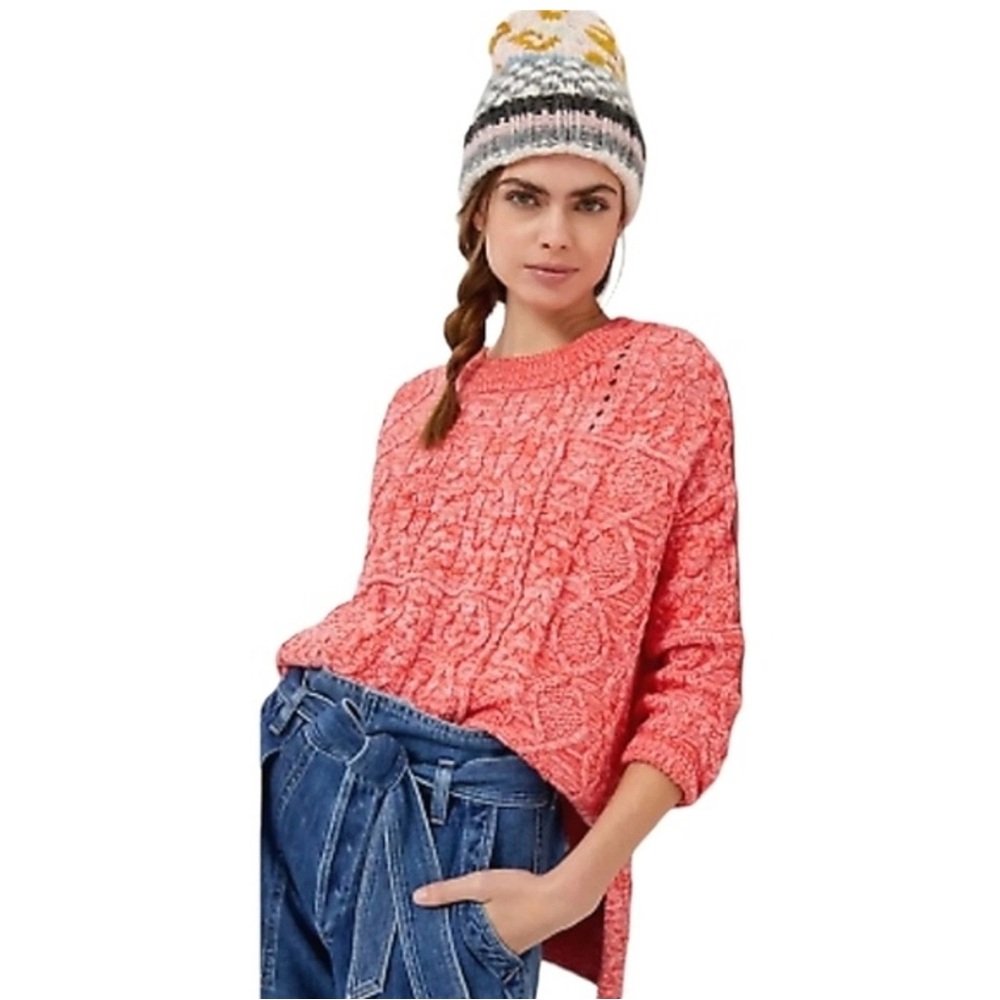 Black Tape_ NWT Cable Knit Chunky Sweater